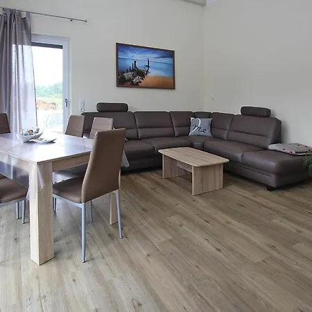 Hafenflair Am Plauer Plau am See